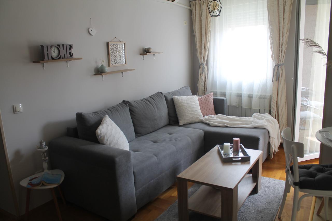 Apartment Cerska Mrb Belgrado Exterior foto